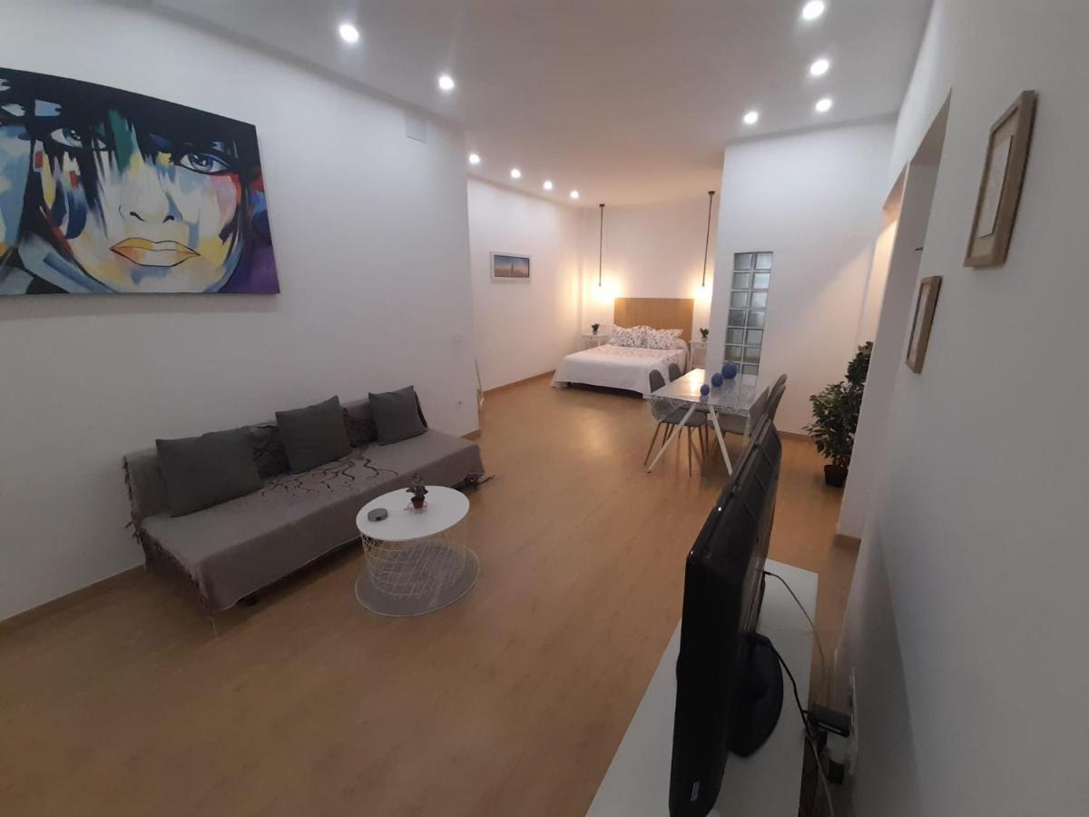 Apartamento Luna De Noviembre Malaga Exterior photo